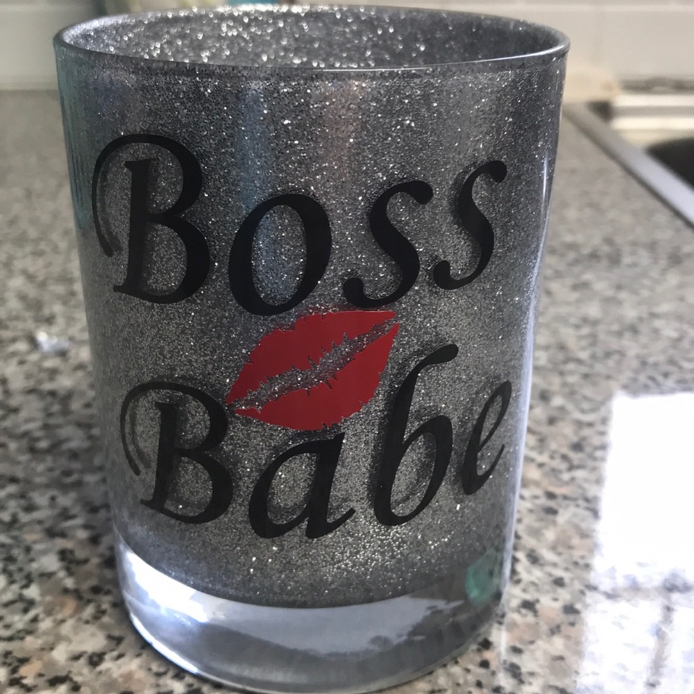Makeup brush holder